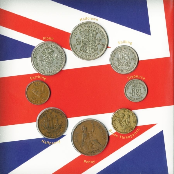 Picture of 1943 date set in presentation folder