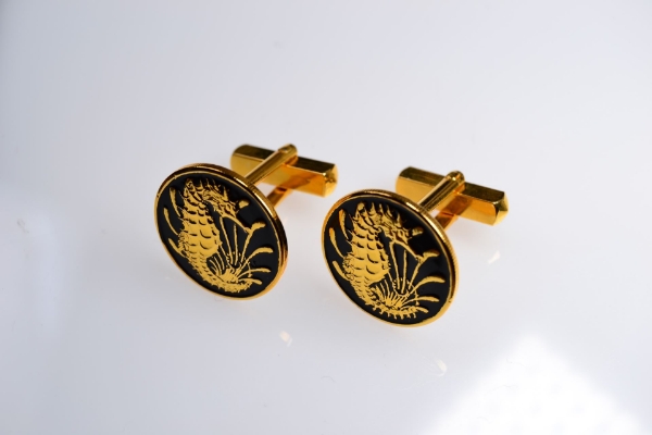 Picture of Singapore Sea Horse Cufflinks Black