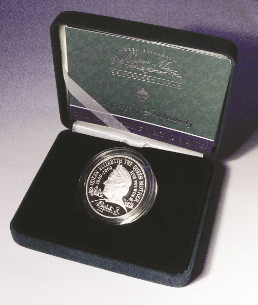 Picture of Elizabeth II, £5 2000 Silver Piedfort