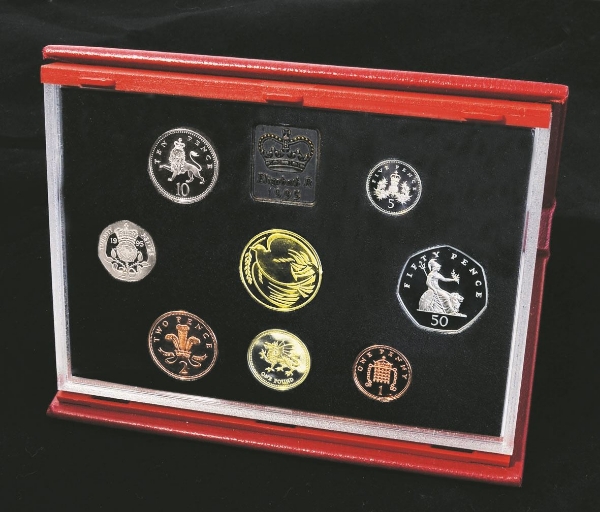 Picture of Elizabeth II, 1995 Royal Mint Deluxe Proof Set