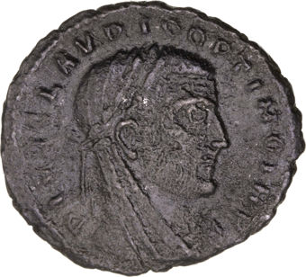 Constantine I "the Great" (A.D. 324-337), DIVO CLAVDIO Commemorative bronze Coin About Very Fine_obv