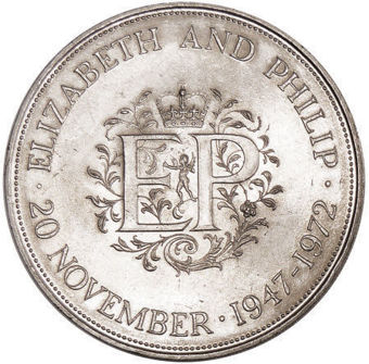 Complete QE2 Crown Collection in Case_1972_rev