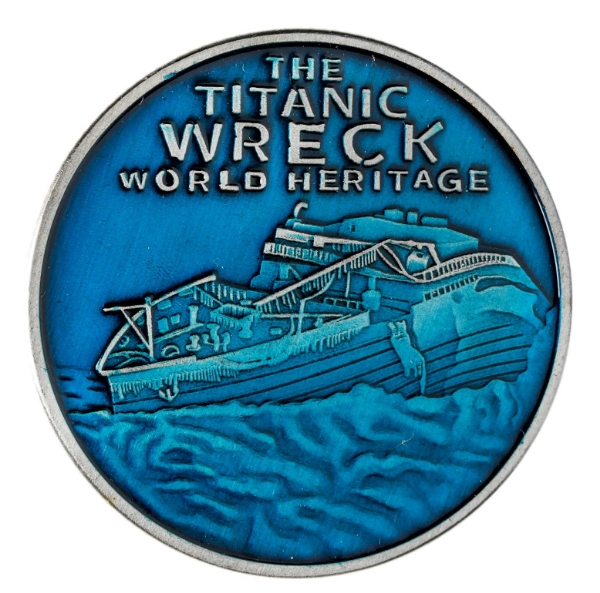 Picture of Titanic Medal Steel & Blue sinking of the ship
